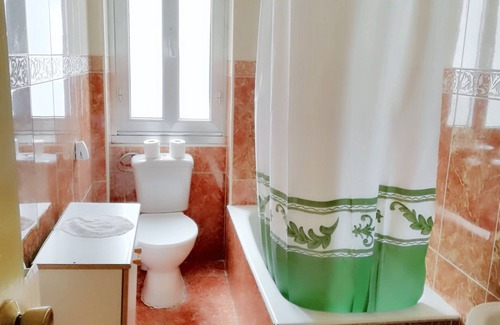 Leon Apartment | Homerez - Cosy apartment with jacuzzi in León, 60 m²