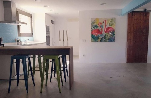 El Vendrell Villa | Homerez - Elegant Villa El Vendrell + Private Pool