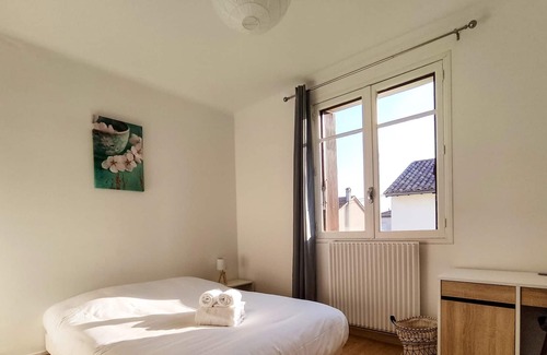 Ales House | Homerez - Family House in the Heart of Alès with Garden and Barbecue