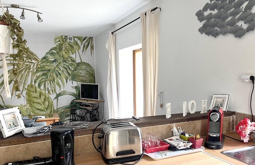 Saint-Front-de-Pradoux House | Homerez - Amazing house for 4 ppl. with shared pool, jacuzzi, spa and terrace