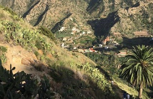 Vallehermoso House | Homerez - House 2 km away from the beach for 3 ppl. with garden at Vallehermoso