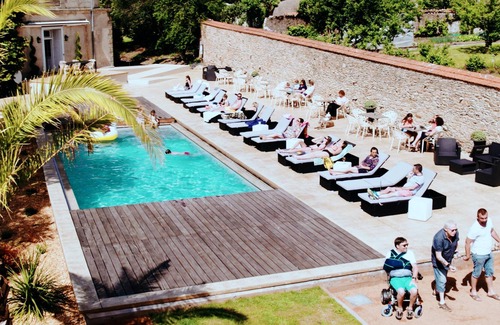 La Gaubretiere House | Homerez - House for 4 ppl. with jacuzzi, spa and garden at La Gaubretière
