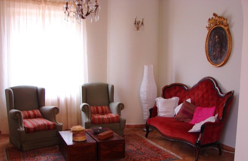 Mogliano House | Homerez - House for 8 ppl. with shared pool, jacuzzi and garden at Mogliano