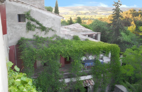Buisson House | Homerez - House in Buisson with pool