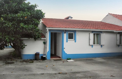 Burinhosa House | Homerez - House in Pataias, shared pool