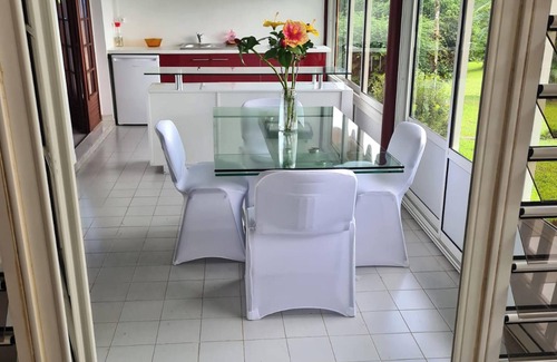 Saint-Joseph House | Homerez - House in Saint-Joseph