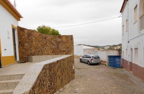 Barao de Sao Miguel House | Homerez - Nice house 7 km away from the beach for 5 ppl. at Barão de São Miguel