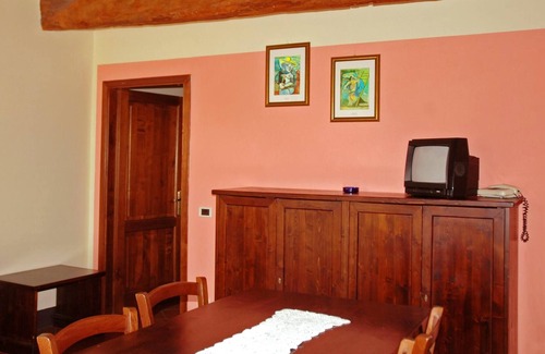 Collesanto Apartment | Homerez - Nice appartement for 4 ppl. with shared pool and garden at Villa