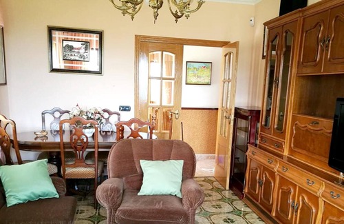 Fazouro House | Homerez - Nice house for 8 ppl. with terrace at Nois, Lugo