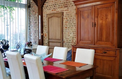 Le Vaudreuil House | Homerez - Nice house for 6 ppl. with garden and terrace at Le Vaudreuil
