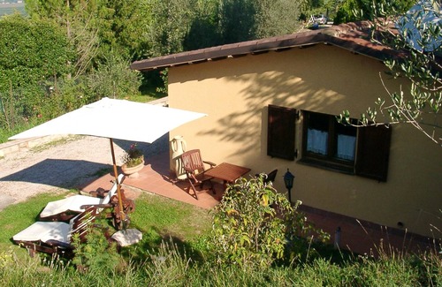 Ramazzano House | Homerez - Spacious house for 2 ppl. with shared pool at Ramazzano - Le Pulci
