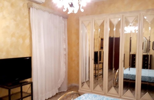 Floridia Apartment | Homerez - Spacious appartement 10 km away from the beach for 6 ppl. with jacuzzi