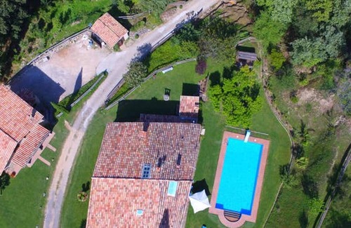 Merlant Apartment | Homerez - Spacious appartement for 6 ppl. with shared pool at Girona