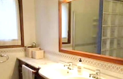 Caldes de Malavella Villa | Homerez - Spacious villa for 8 ppl. with swimming-pool at Can Carbonell