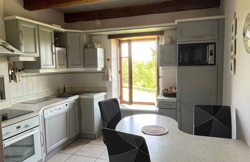 La Bastide-l'Eveque Villa | Homerez - Spacious villa with pool in Bas-Ségala