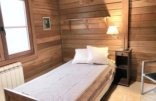 Porto de Mos House | Homerez - Spacious house for 6 ppl. with garden and terrace at Porto de Mós