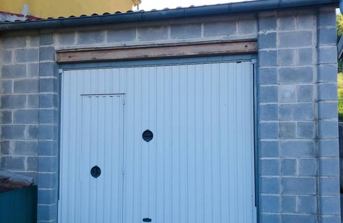 Cuestespines House | Homerez - Spacious house for 7 ppl. with terrace at Rozadas