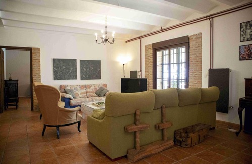 Oria House | Homerez - Spacious House with Pool in Oria