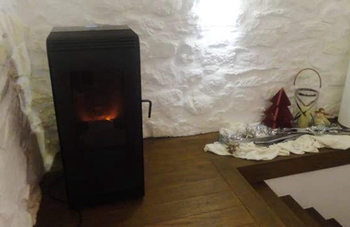 Riba de Mouro House | Homerez - Spacious house for 5 ppl. with terrace at Riba de Mouro