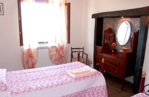 Barga Villa | Homerez - Spacious villa for 5 ppl. with garden and terrace at Barga