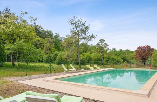Salies Villa | Homerez - Villa for 12 ppl. with swimming-pool, garden and terrace at Salies