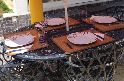 Montemor-o-Novo Villa | Homerez - Villa for 4 ppl. with swimming-pool, garden and terrace at Silveiras