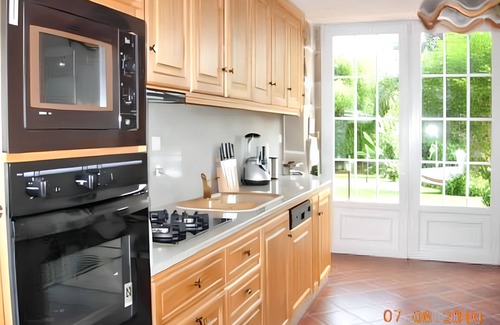 Pedraca Villa | Homerez - Villa in Pedraça, pool