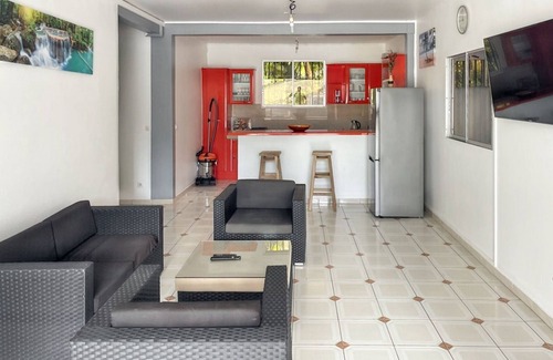 Saint-Esprit Villa | Homerez - Villa in Saint-Esprit
