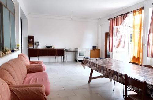 Musei House | Homerez - Warm house in Musei with fenced garden