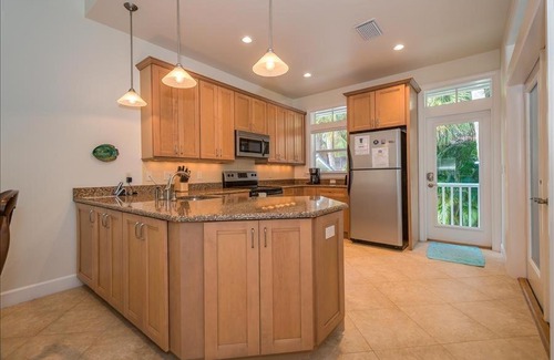 Golden Beach House | Homes- 231 Wheeler