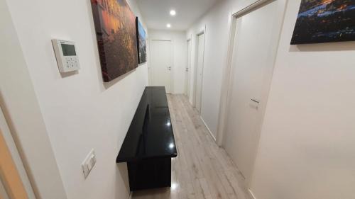 Ancona Apartment | Homes in Ancona CCA23 Rooms