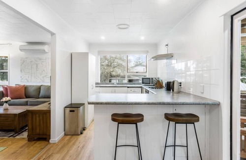 Clover Park House | Homespun Haven 4 BR with Parking and Patio
