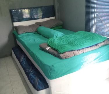 Tomohon House | Homestay Alina