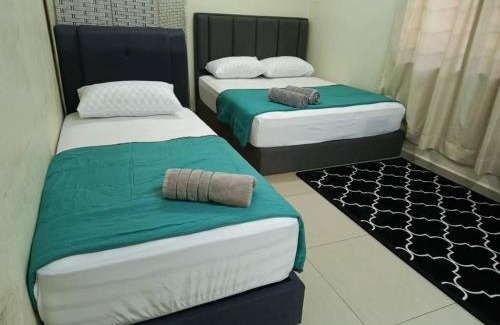 Kampung Lubok Peringgi Villa | HOMESTAY ALORSETAR TOWNCENTRE by ASTARILA GUESTHOUSE-AmanCentral -iSLAM SAHAJA - 2storey Banglo, Private Pool, BBQ area & sports - max 30pax