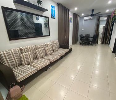Kuantan House | Homestay Bukit Rangin Damai