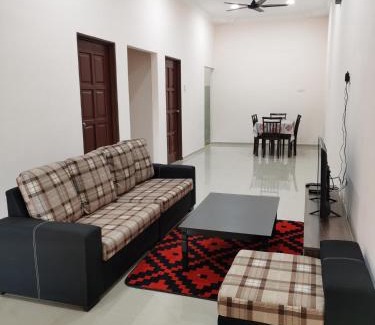 Kuantan House | Homestay Che Naa