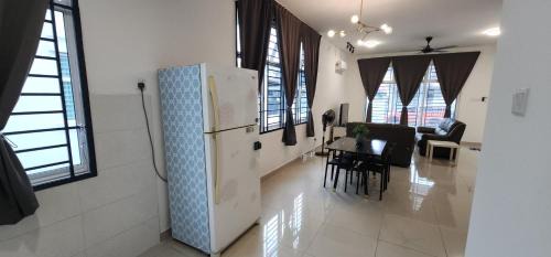 Bandar Penawar Ski Chalet | Homestay Desaru Balau