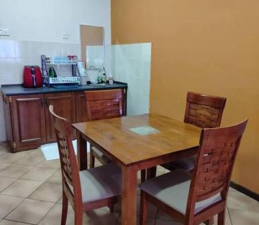 Port Dickson Apartment | Homestay Elina - Cheap and cosy