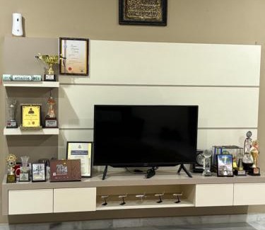 Taman Cahaya Tasek House | Homestay Hajrah