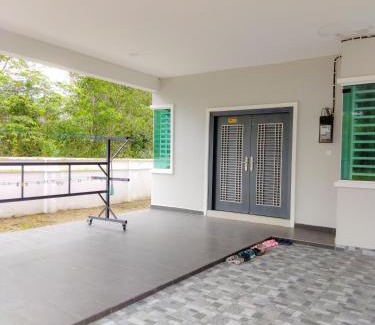 Kuantan House | Homestay Kuantan Banglo Kempadang - Air Conditioner For Each Room #Musslim Only#