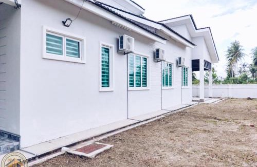 Kuantan House | Homestay Kuantan Banglo Kempadang - Air Conditioner For Each Room #Musslim Only#
