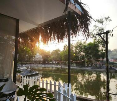 Cu Chi Cabin | Homestay Mẹ khang 2 - Room lake view