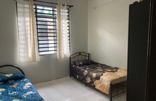 Desa Manjung Raya House | Homestay Maryam
