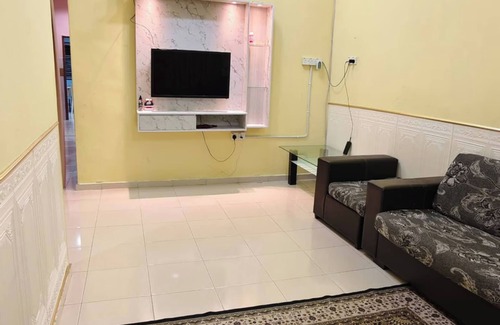 Kampung Sungai Karang Darat House | Homestay Murah Cheap and very satisfying
