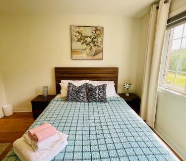 Whitby House | Homestay- private room and bathroom