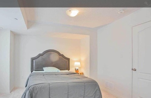 Lakeview House | Homestay Private Rooms
