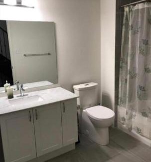 Lakeview House | Homestay Private Rooms