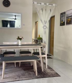 Bandar Seri Iskandar Apartment | Homestay RumahKita di Seri Iskandar