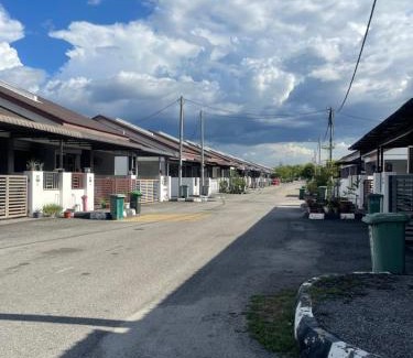 Kampung Guar Lobak Apartment | Homestay Sakura