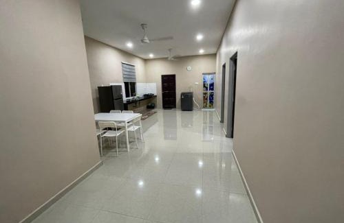 Bukit Rambai Villa | Homestay Shah Rizki D'sawah